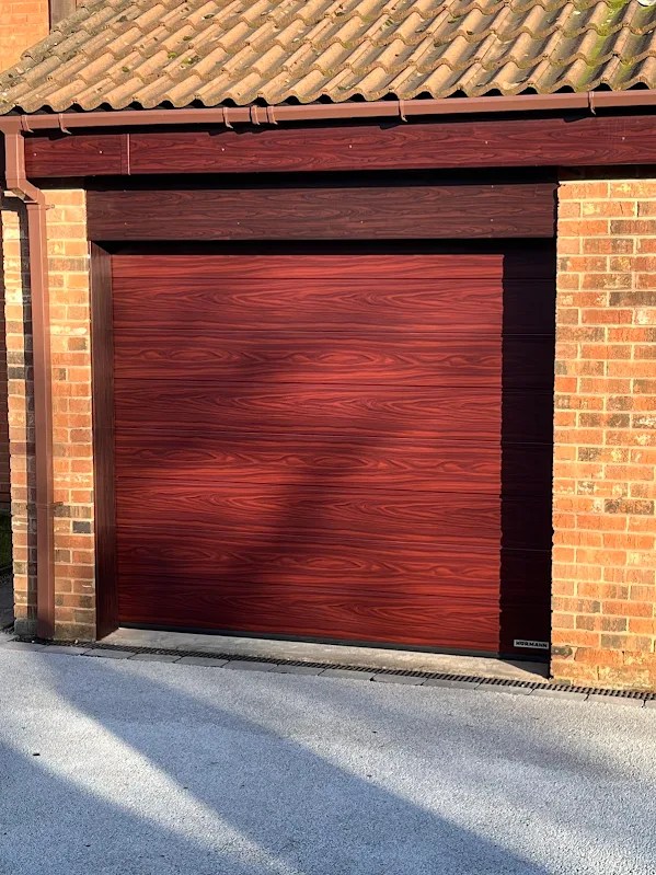 garage door man 4