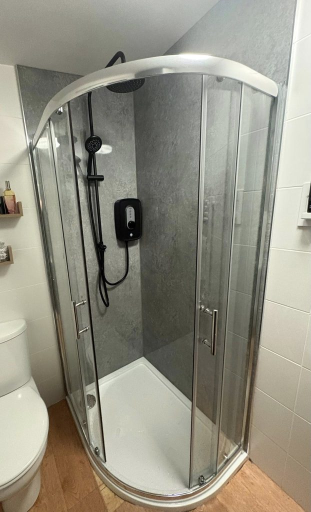 618070274_122118065175094705_3146804039879863456_n