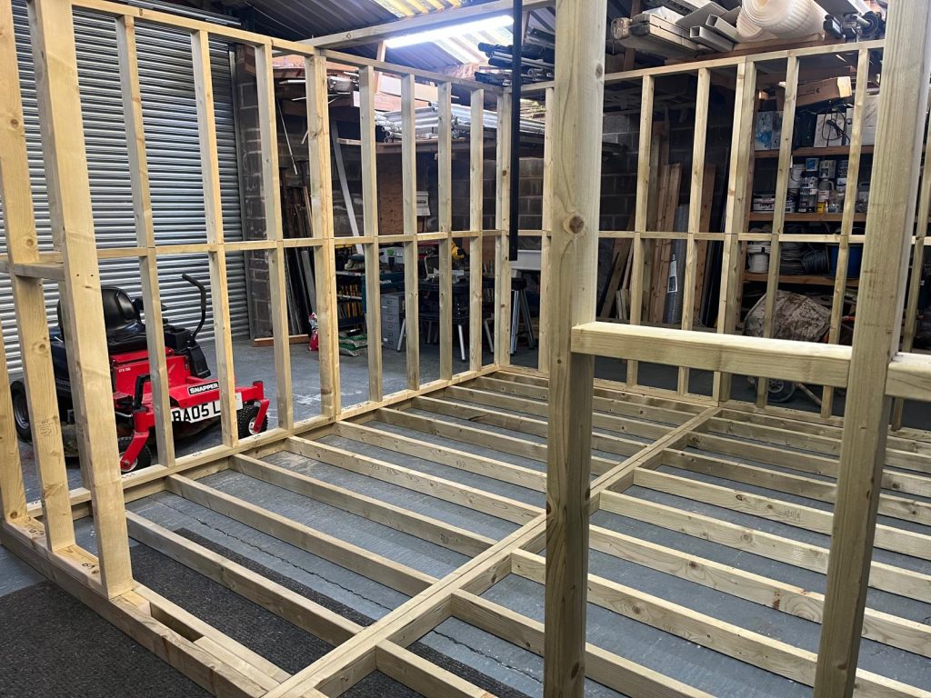 build-frame-1-DI-qswRy