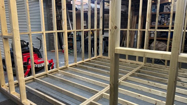 build-frame-1-DI-qswRy